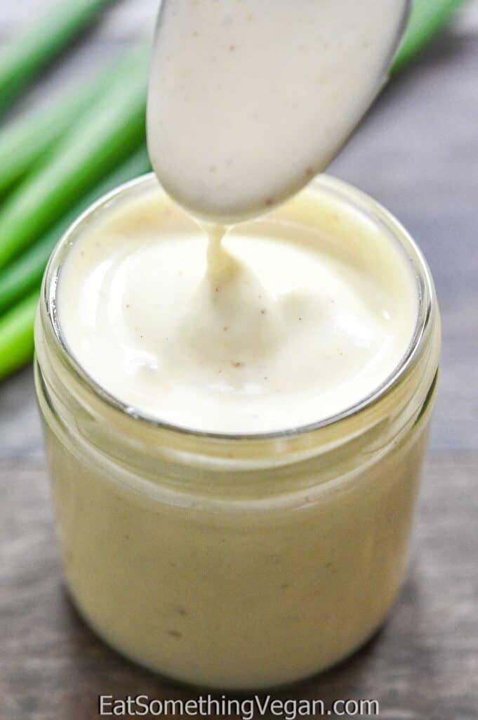 vegan mayo in a jar