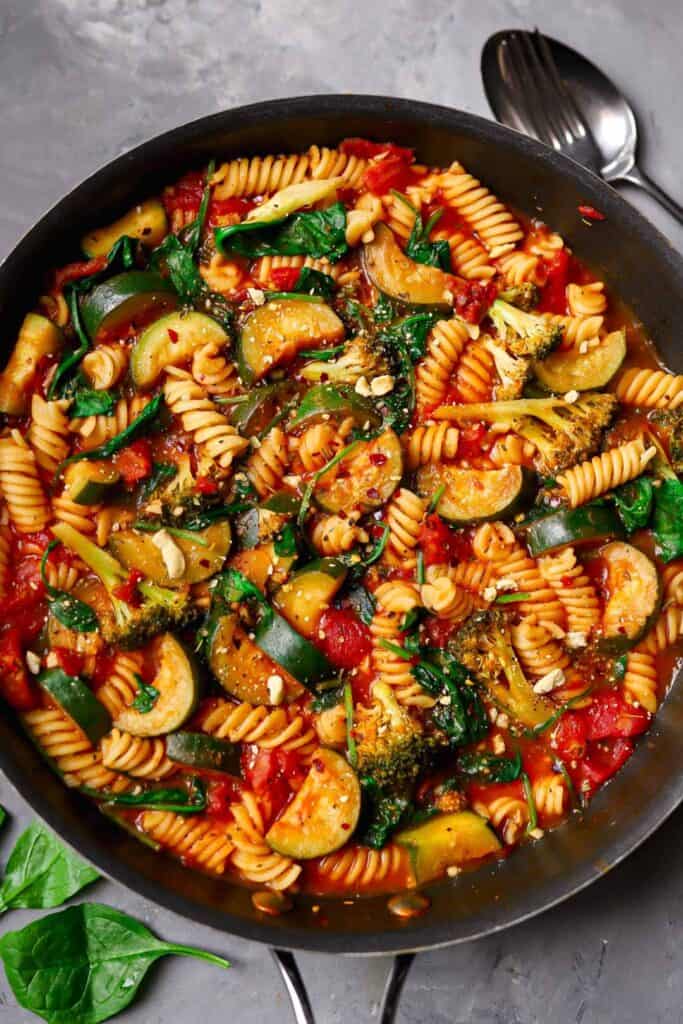 15 Minute Tomato Pasta