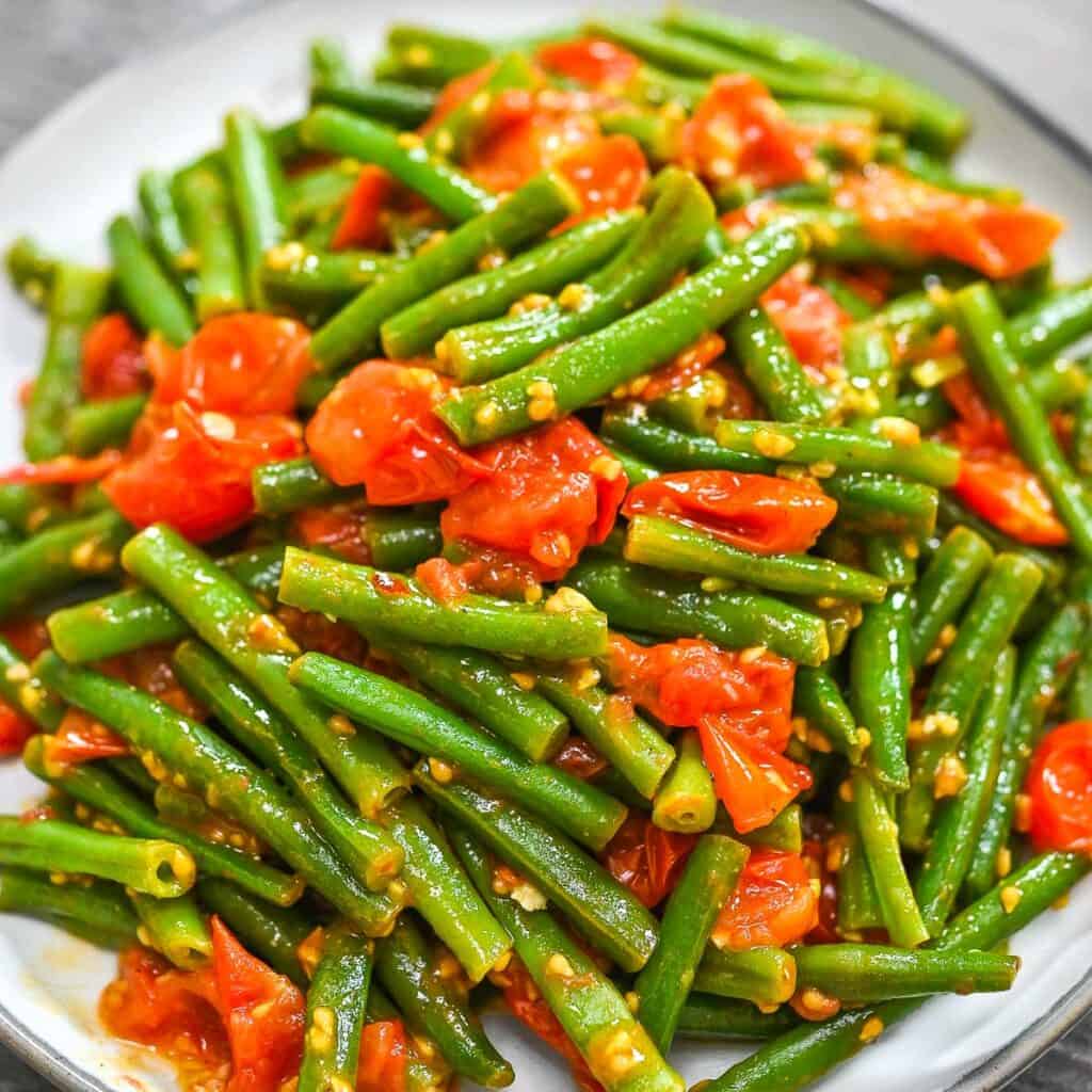 Green Beans in Tomato Sauce
