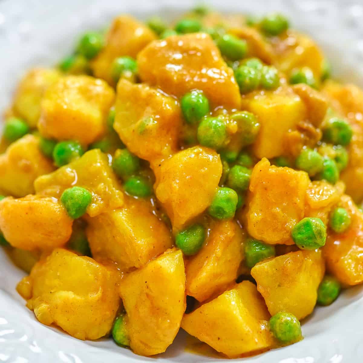 Potato Curry with Peas - Eat Something Vegan