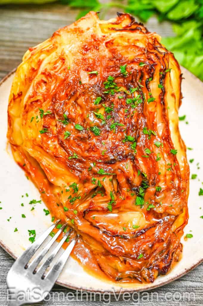Served roasted cabbage